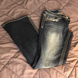 Ariya jeans, barely worn, super comfy!